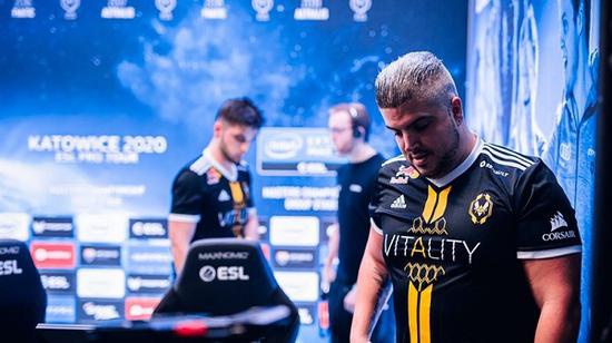 DNF手游全民补偿活动开启玩家奖励全面升级